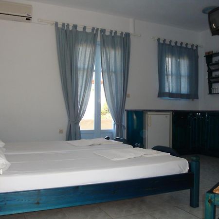 Blue & Sea Studios Apartments Дриос Экстерьер фото