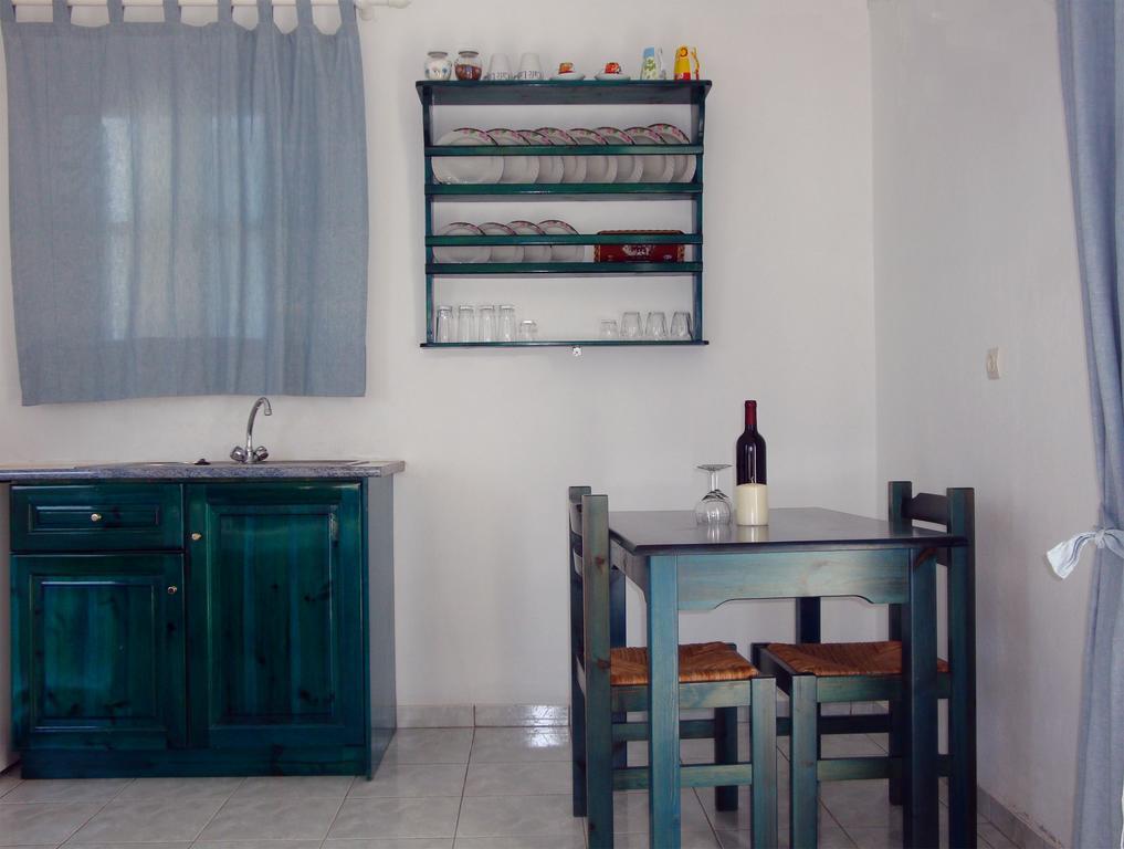 Blue & Sea Studios Apartments Дриос Номер фото